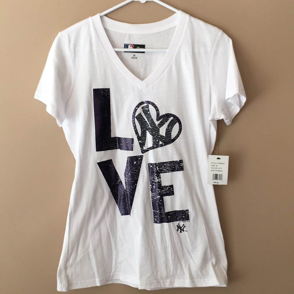 Women’s New York Yankees t-shirt
